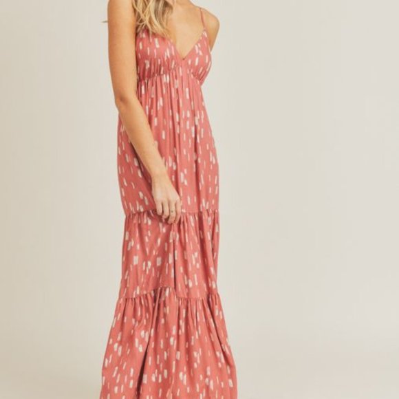 ❤️HP! Mauve Cream Printed Tiered Maxi Dress - Picture 4 of 11